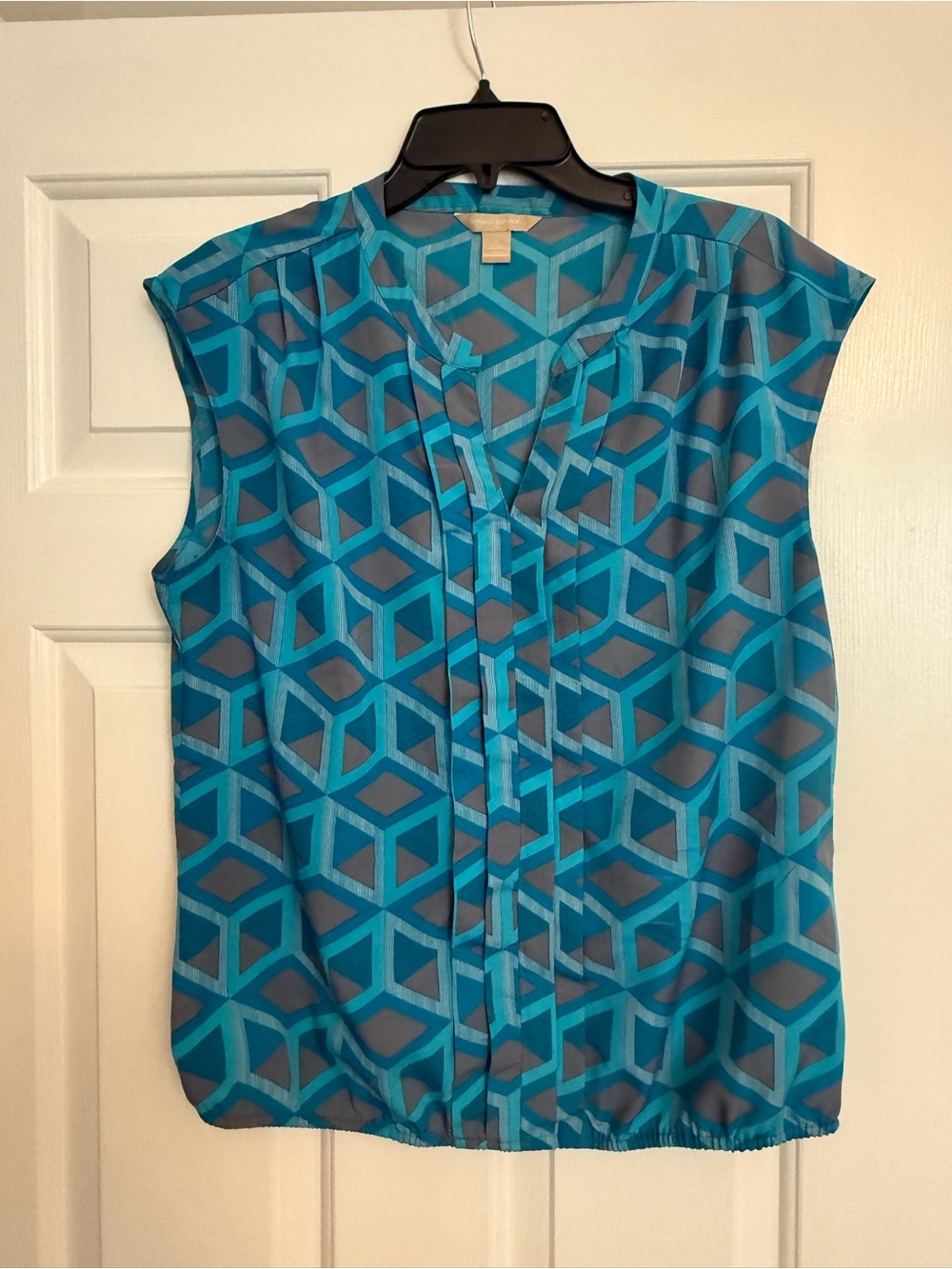 Banana Republic Factory Turquoise and Gray Geometric Sleeveless Blouse